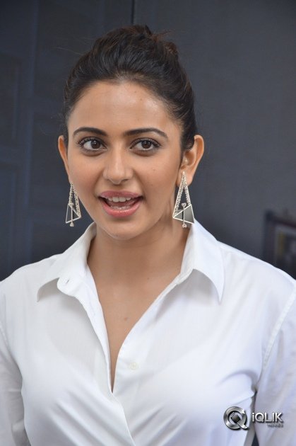 Rakul-Preet-At-Jaya-Janaki-Nayaka-Movie-Grand-Release-Press-Meet